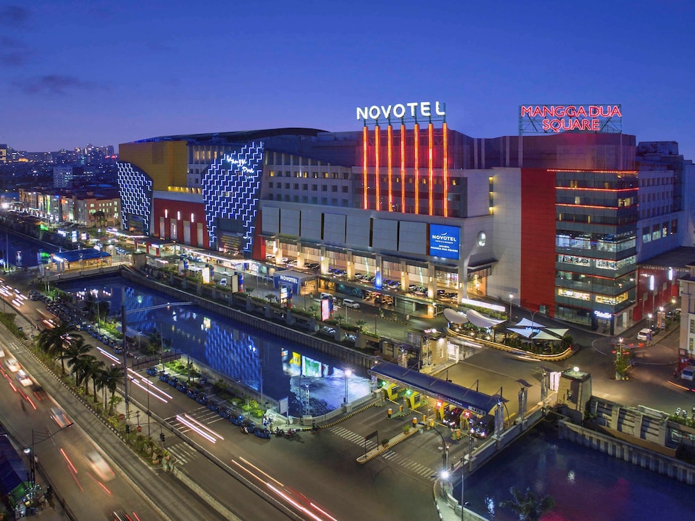 Novotel Jakarta Mangga Dua Square 66/71