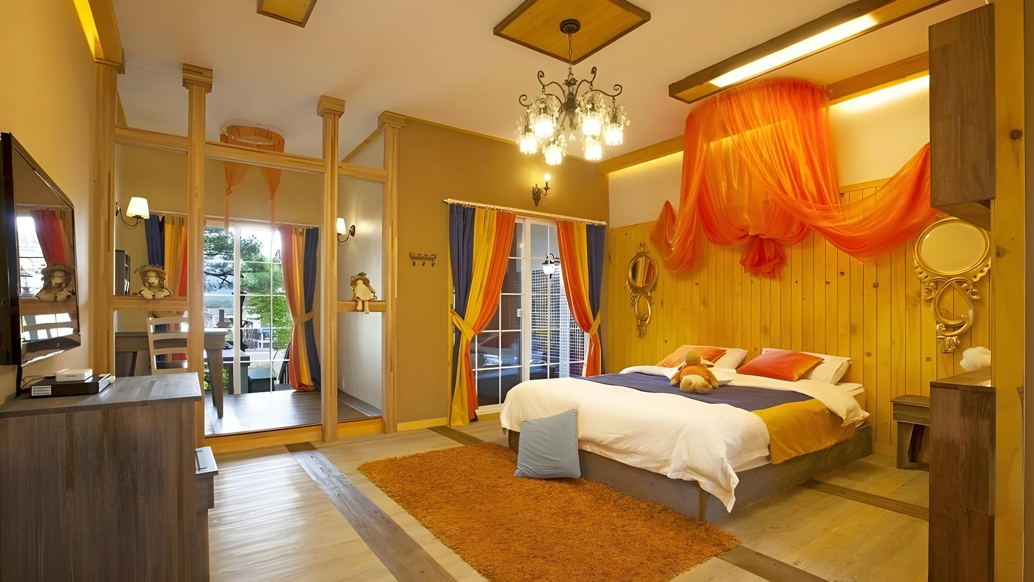 Go, Spa, Single, Double Bed, Hot Tub, Terrace