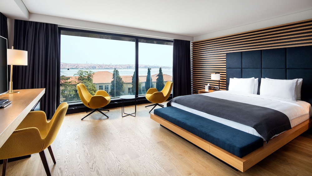 METROPOLITAN HOTELS BOSPHORUS 27/75