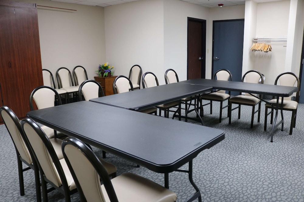 Best Western Bolingbrook Hotel 44/58