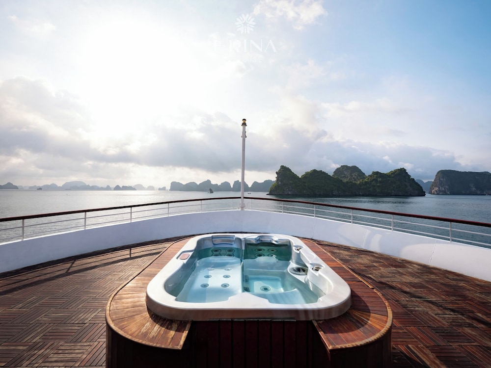 Rosa Cruise Halong 22/50