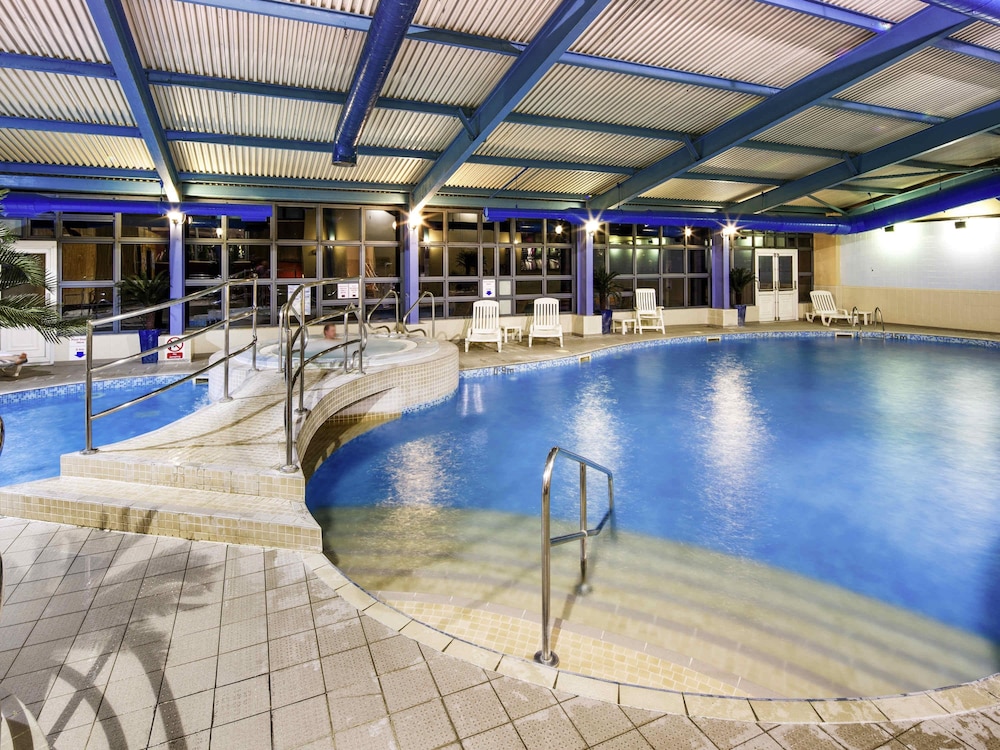 MERCURE CHESTER ABBOTS WELL HOTEL 17/50
