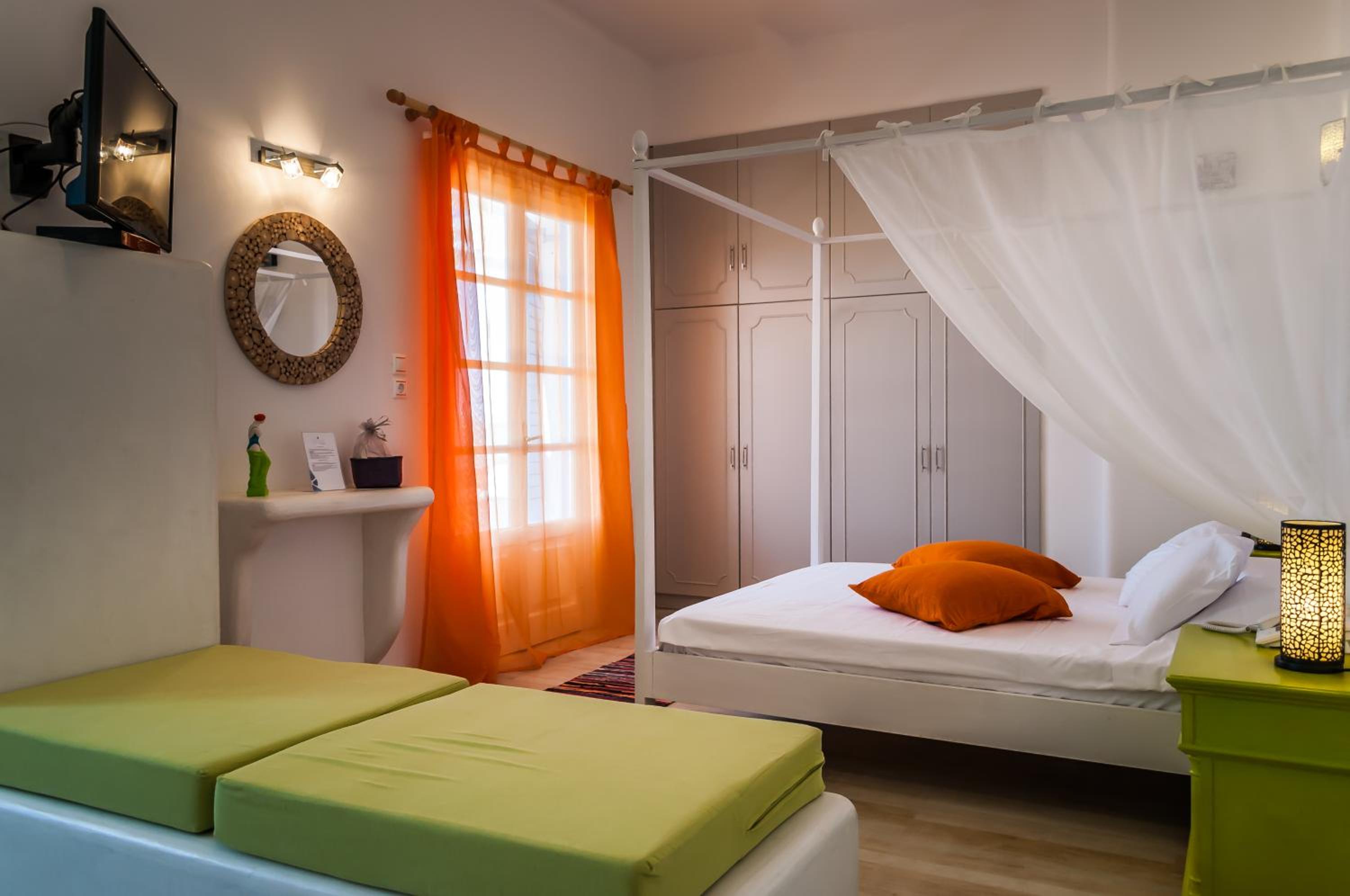 Eiriana Luxury Suites 22/60
