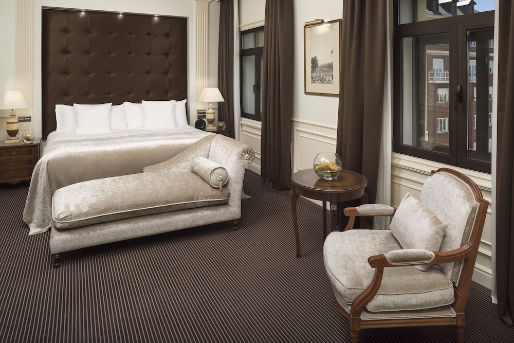 Hotel Fenix Gran Melia 32/70