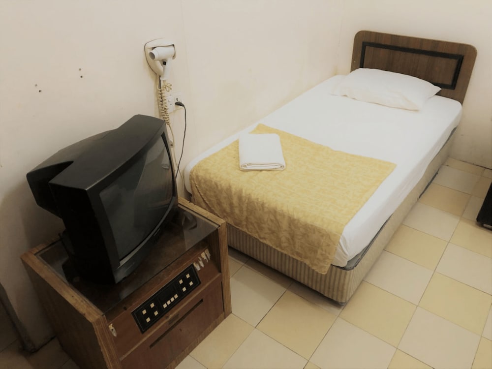 Casavilla Hotel 7/18