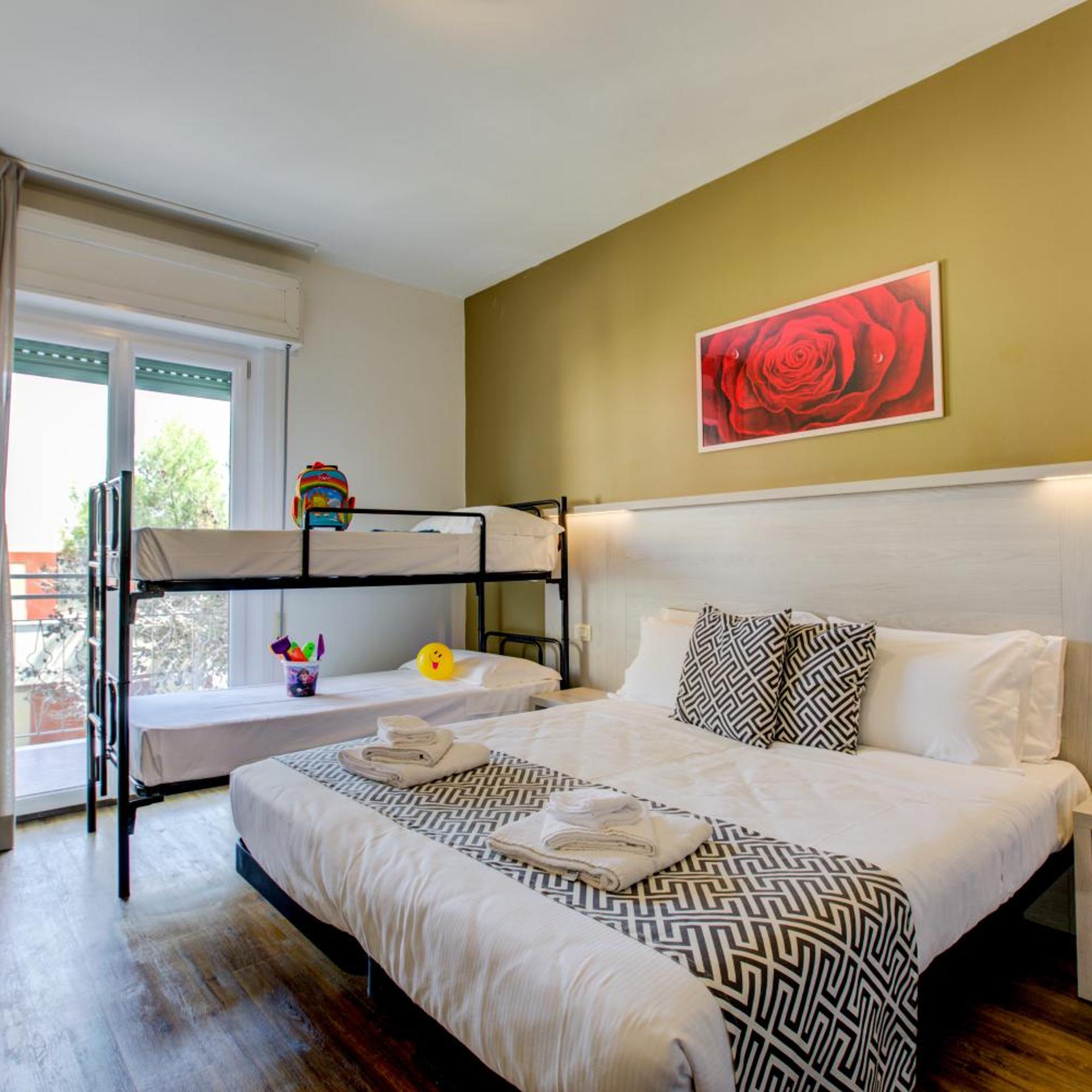 Christian Hotel 27/50