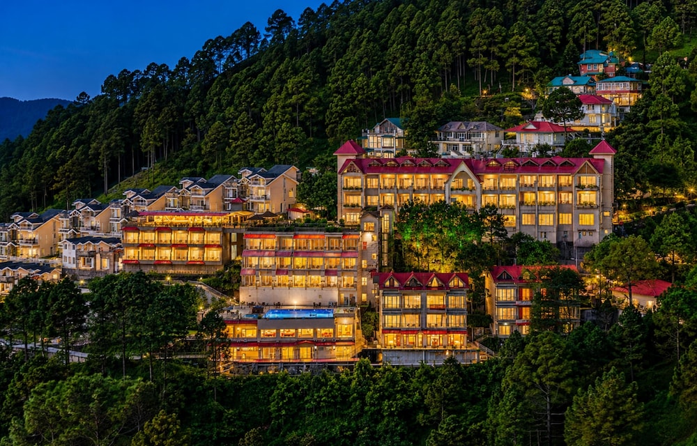 Glenview Resort Kasauli, a member of Radisson Individuals 1/50