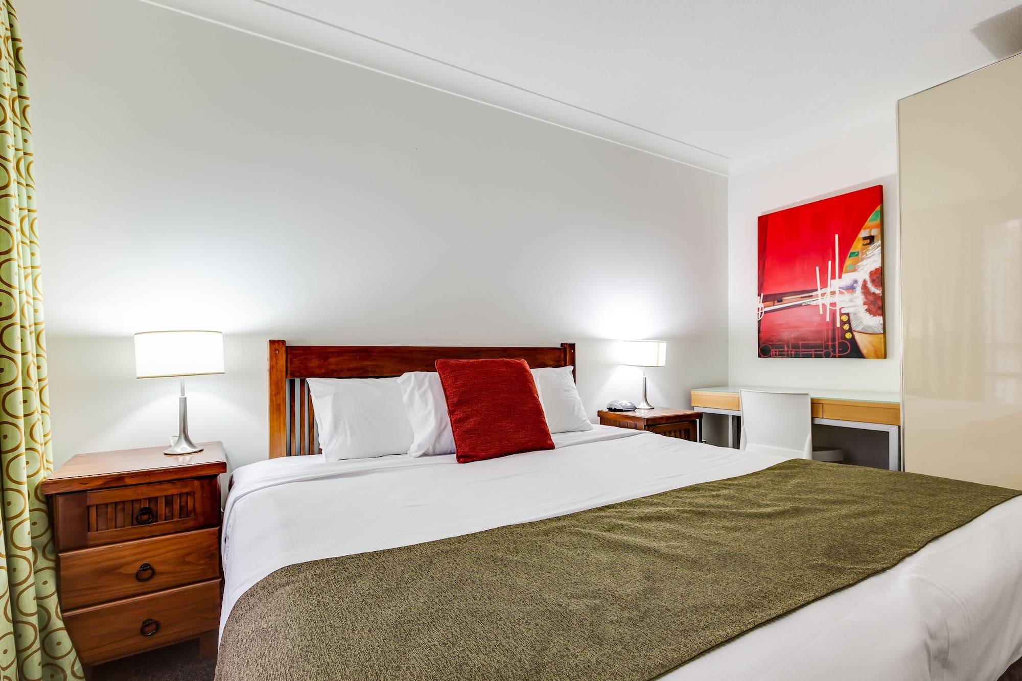 2 BEDROOMS, APARTMENT