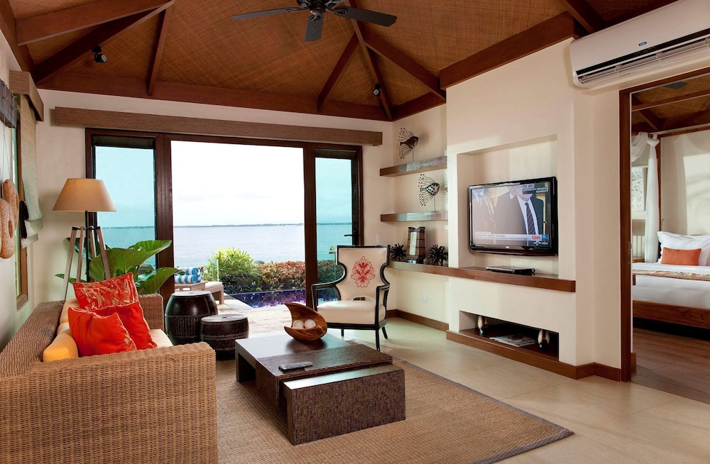 Crimson Resort and Spa Mactan 20/50