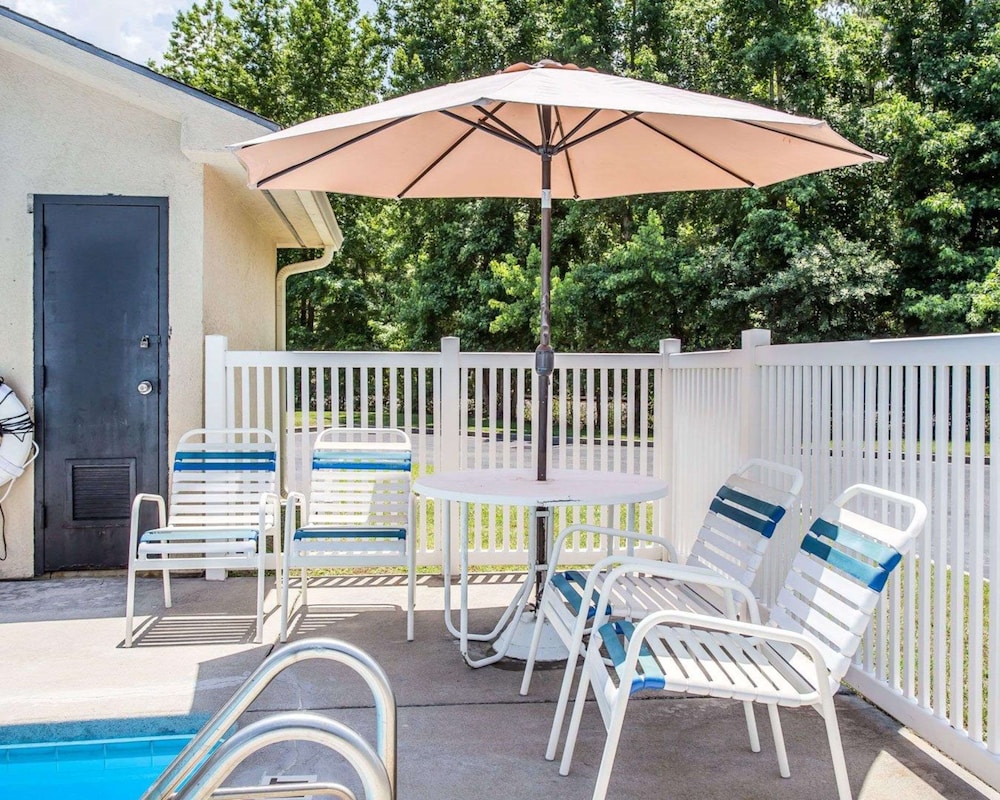Econo Lodge Saint Stephen 22/37