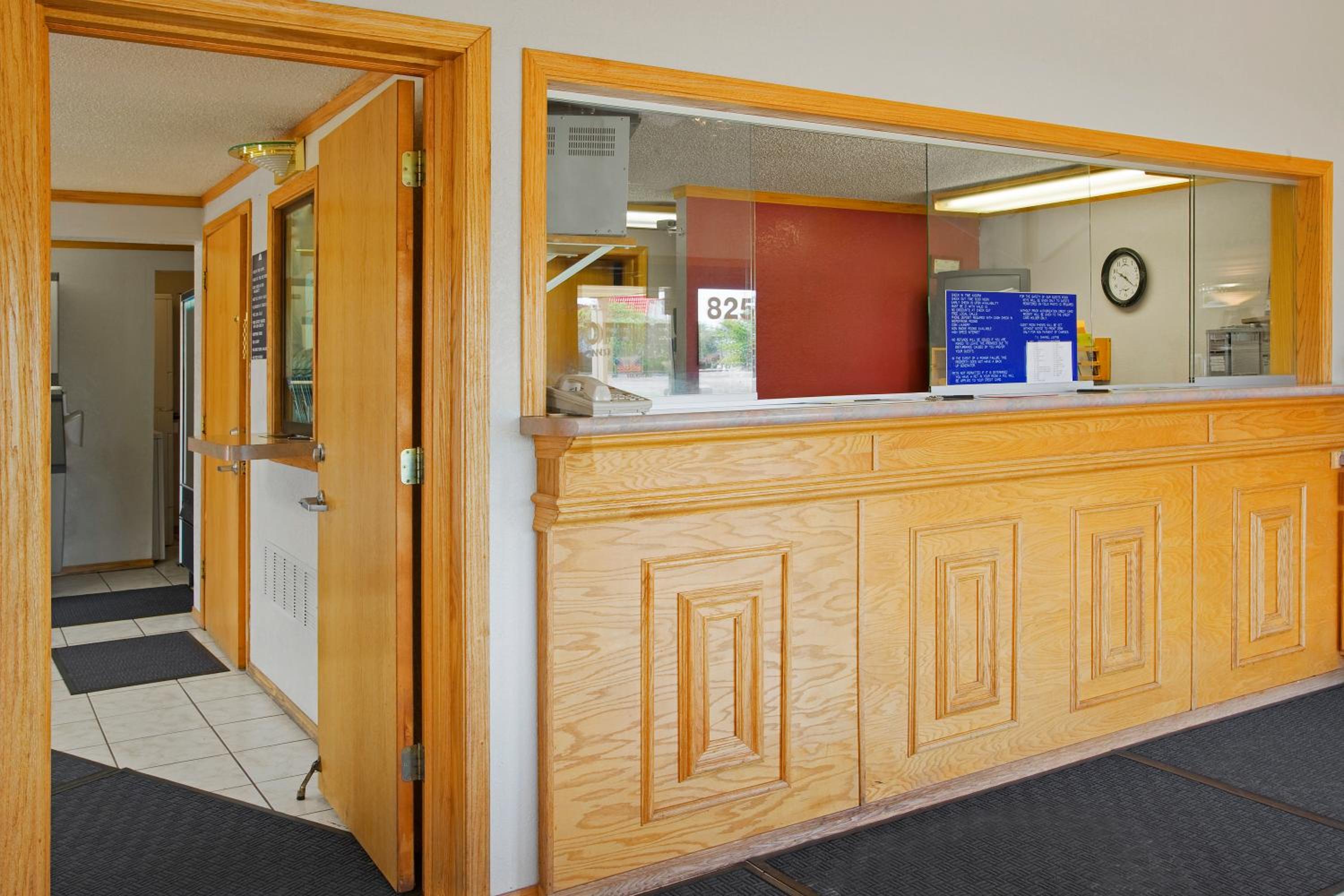 Americas Best Value Inn Merrillville 5/22
