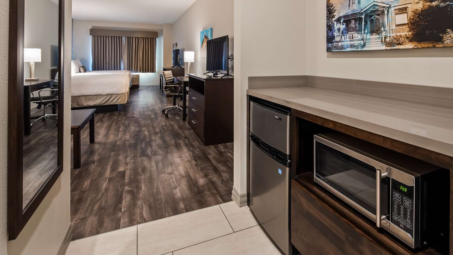 جناح بسرير كينج مع أريكة، Best Western Plus Saint Peter 6/7