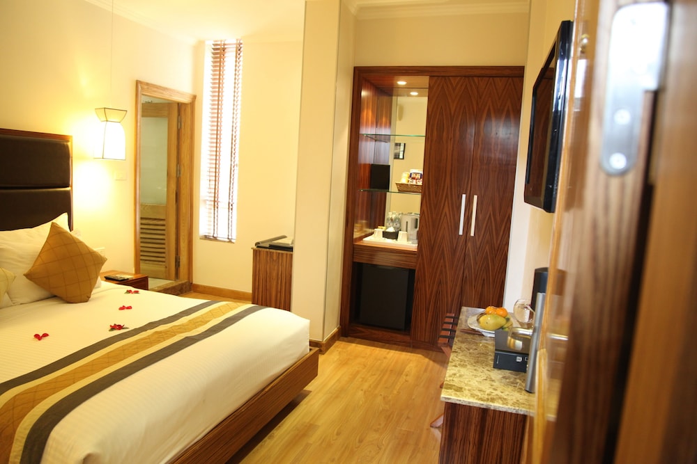 Hanoi Elite Hotel 8/56