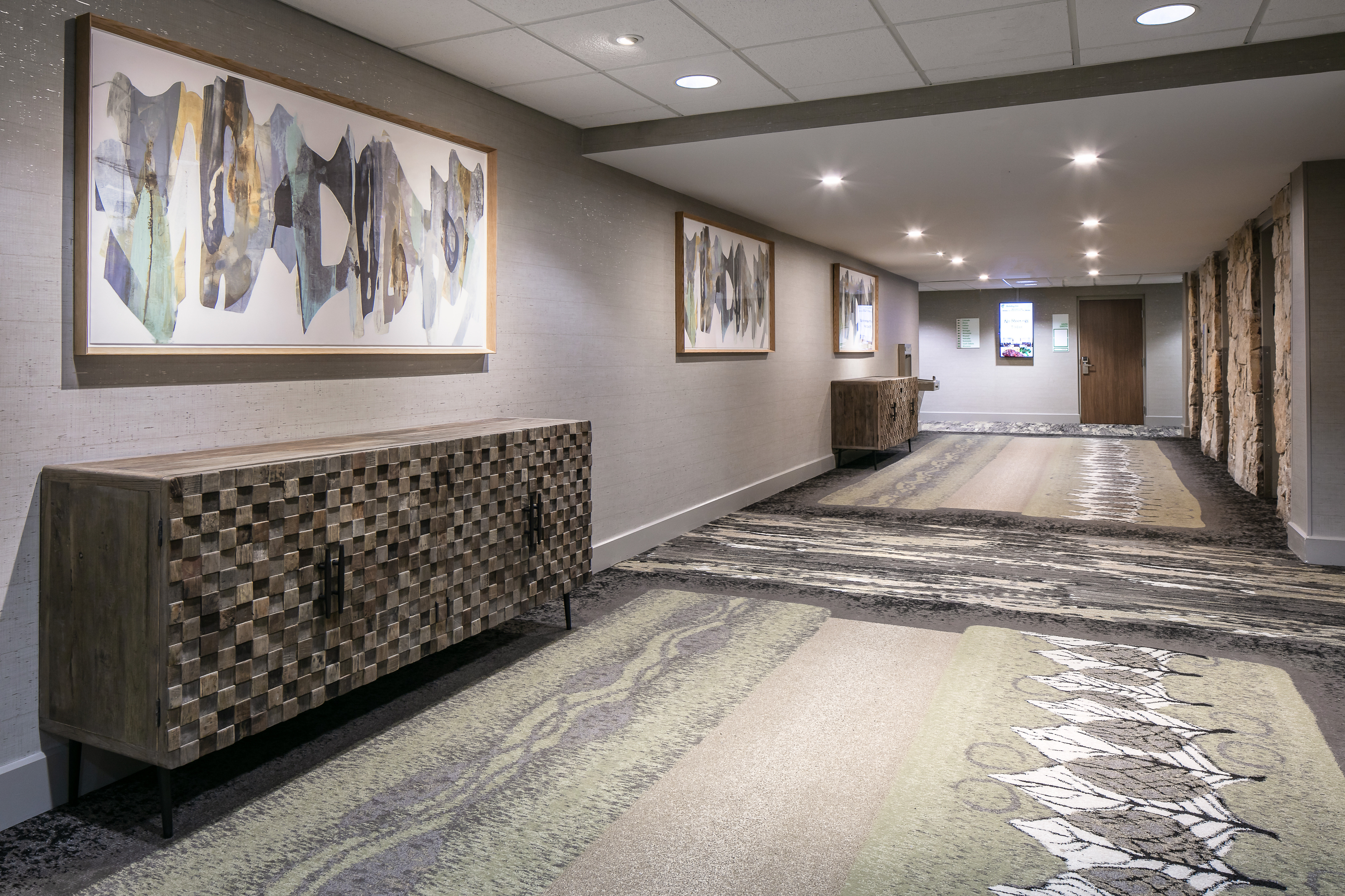 Holiday Inn Hotel And Suites Des Moines Northwest 14/50