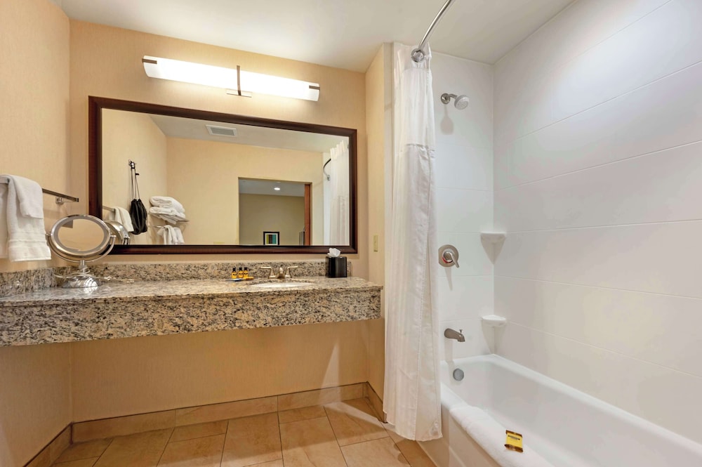 غرفة قياسية بسريرين كوين لذوي الإعاقة، Best Western Plus French Lick 10/10