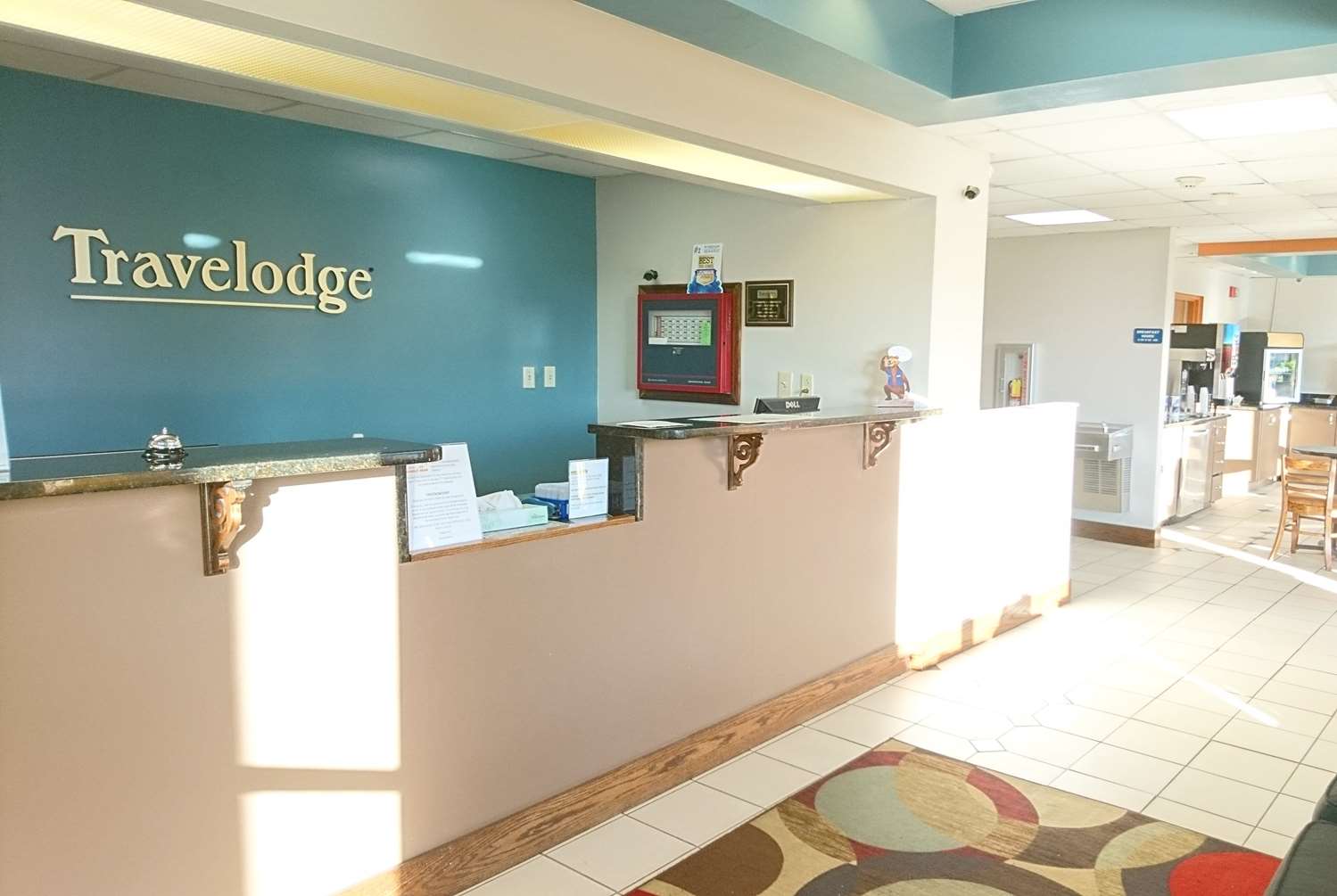 Travelodge By Wyndham Knoxville East 1/10