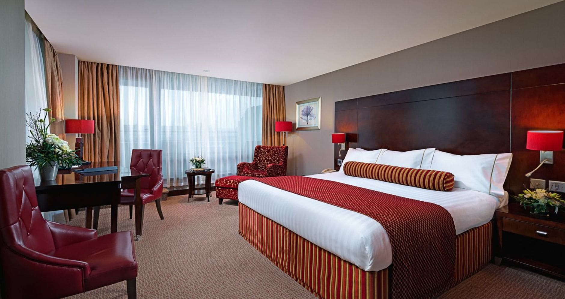 غرفة عائلية بسرير كينج وسريرين منفصلين، The Savoy Hotel 3/9