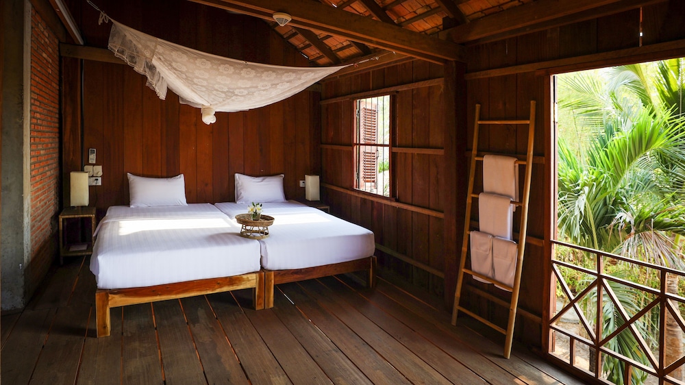 Farmhouse Boutique Resort 12/50