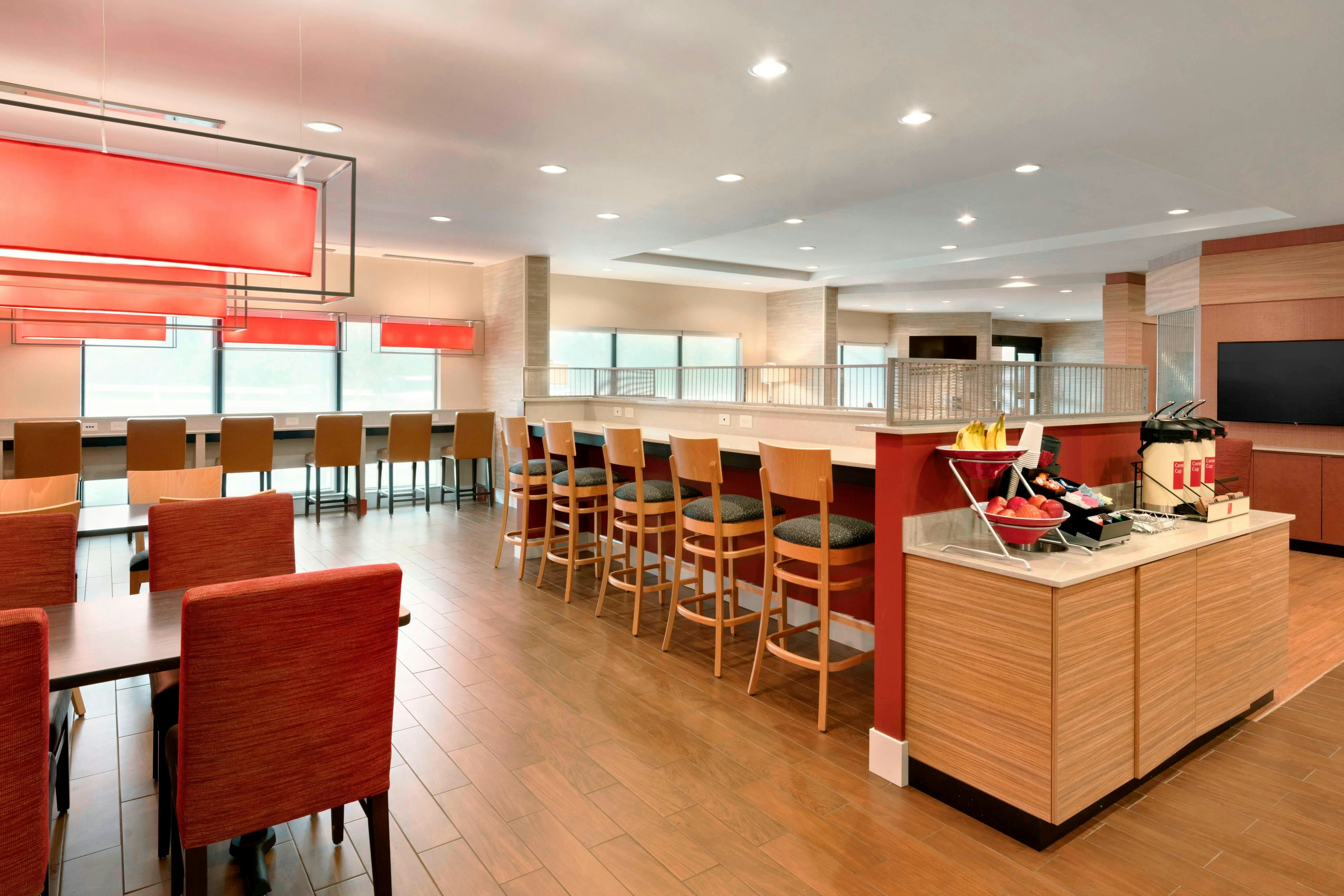 TOWNEPLACE SUITES PITTSBURGH AIRPORT/ROBINSON TOWNSHIP 22/34