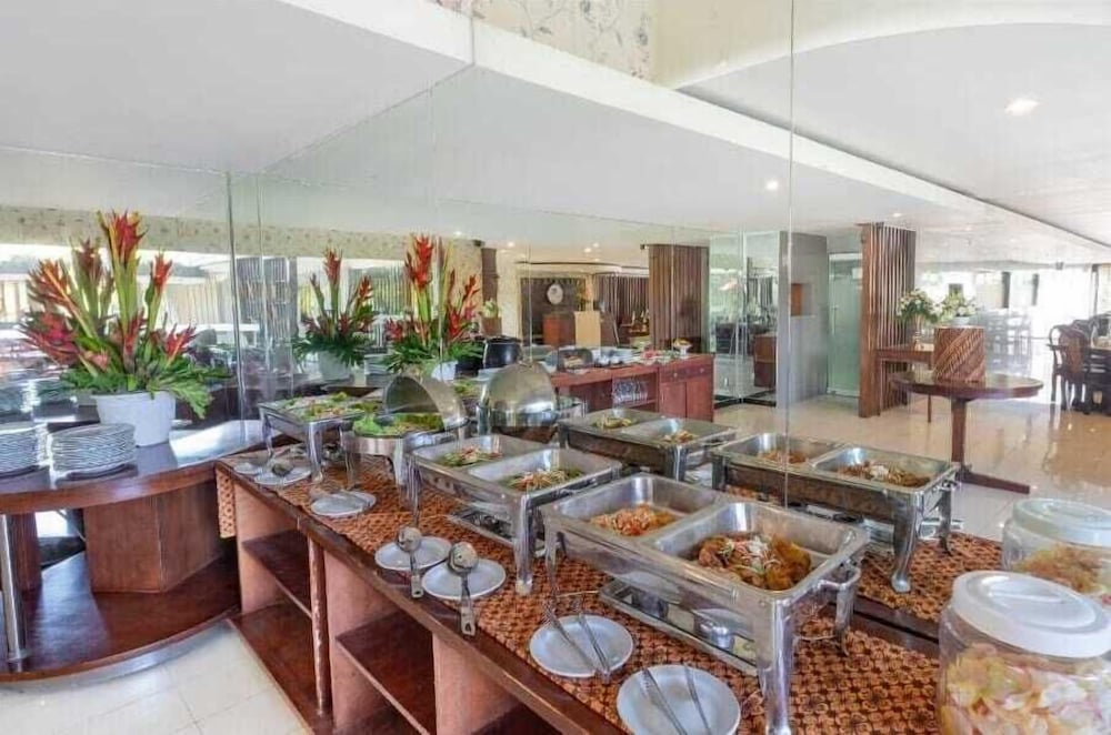 The Kanjeng Suites Kuta Galeria - Bali 36/56