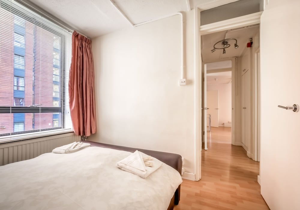 LSE Rosebery Hall 6/50