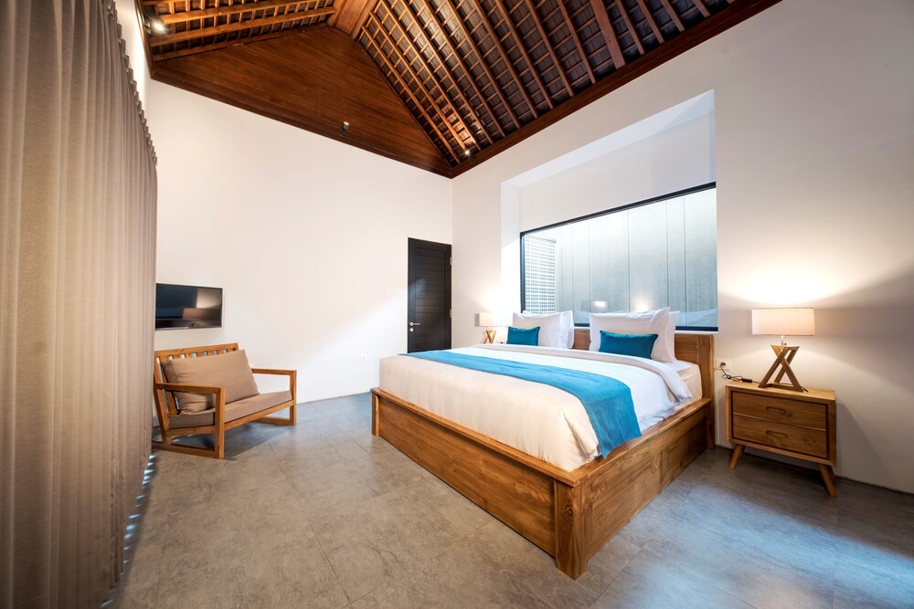 1 BEDROOM, VILLA, PRIVATE POOL