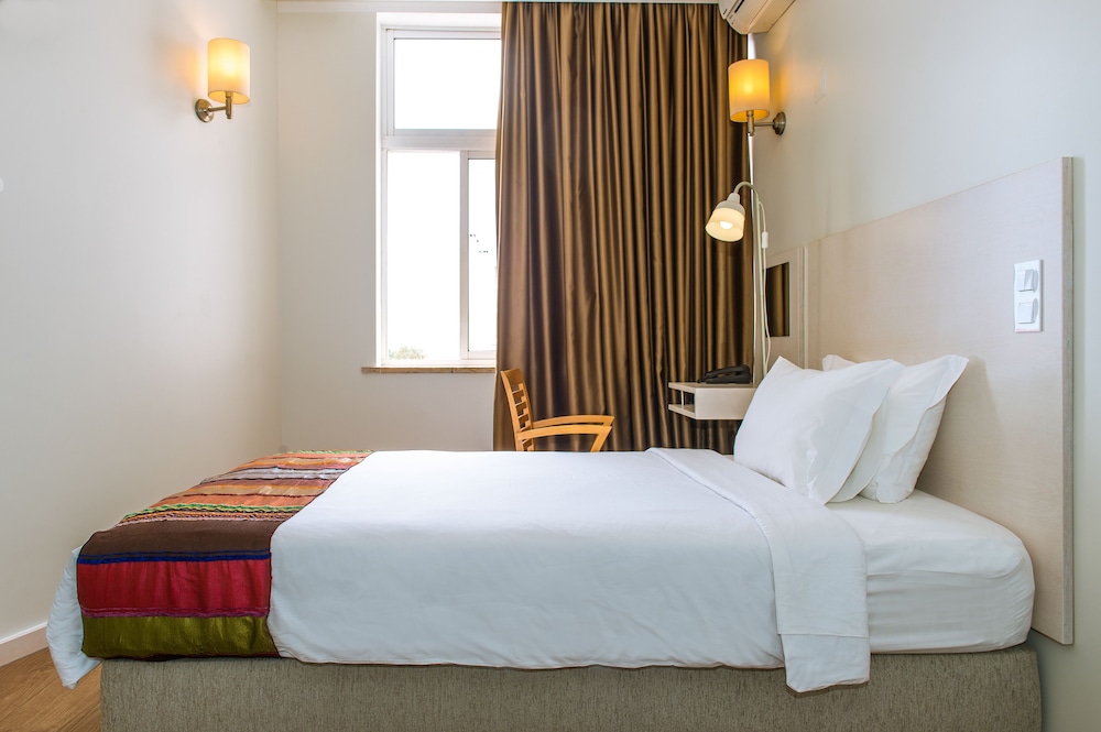 Hotel Londres Estoril 23/67