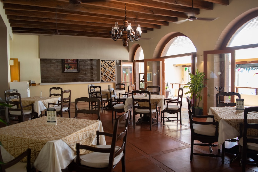 Costa De Oro Beach Hotel 20/50