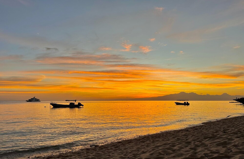 Coco Grove Beach Resort 45/50