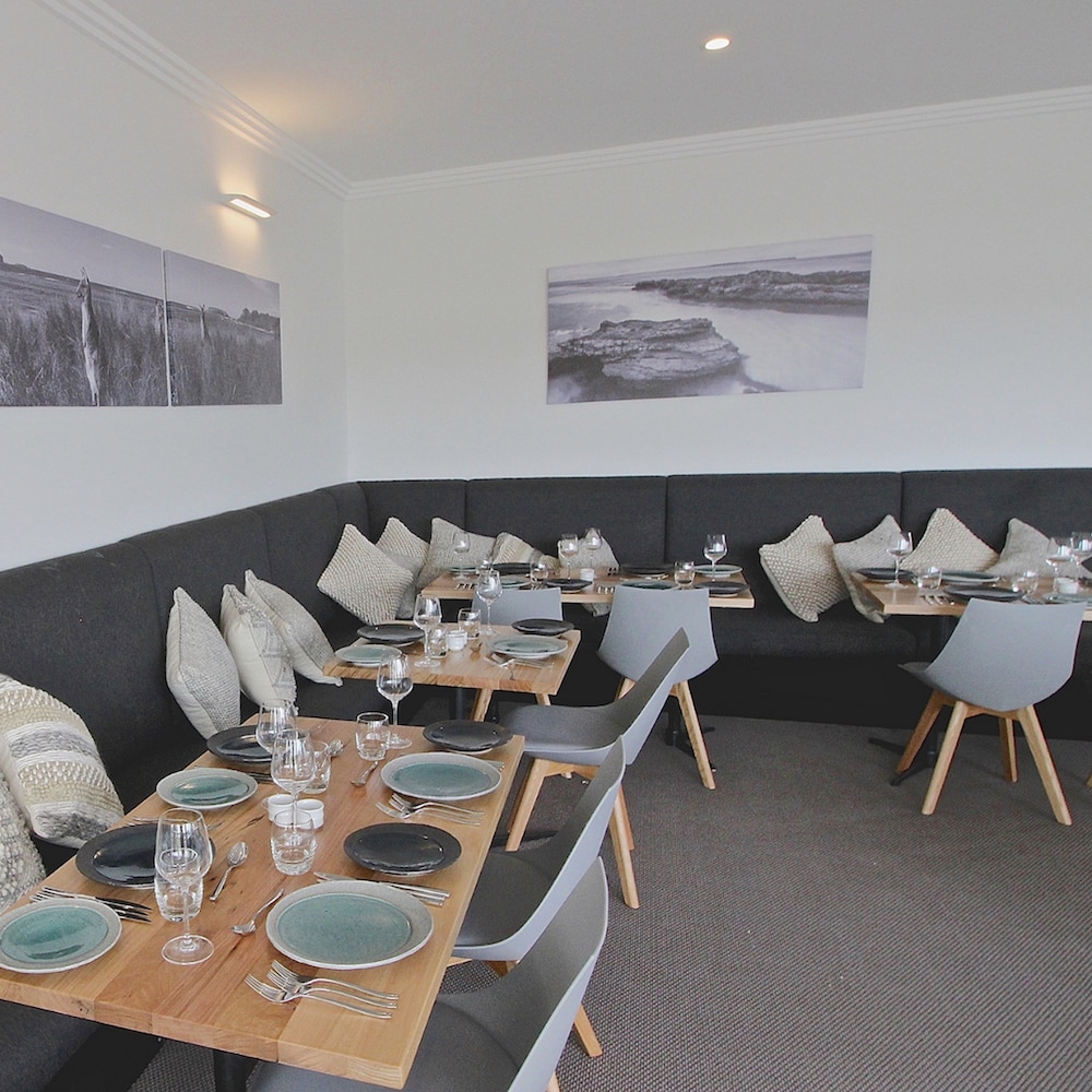 Quays Hotel 37/45