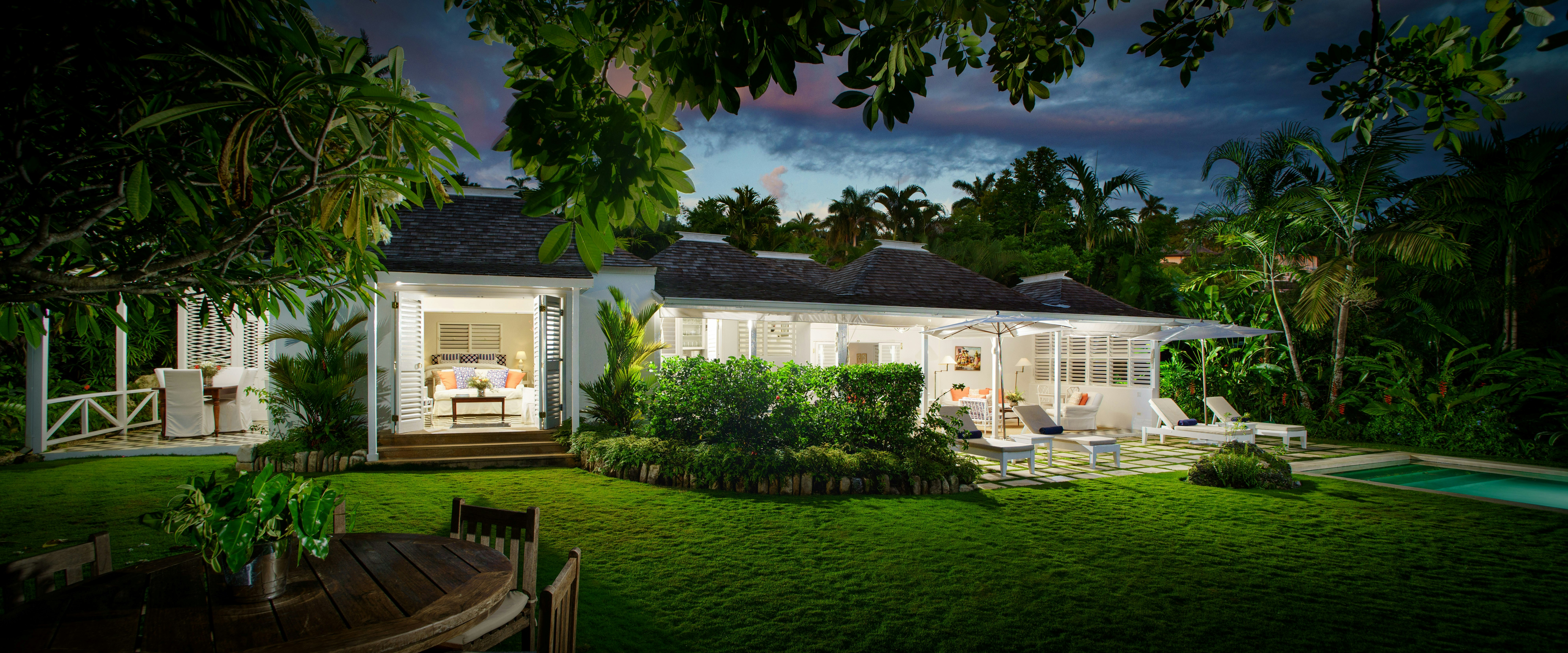 Round Hill Hotel and Villas 8/9