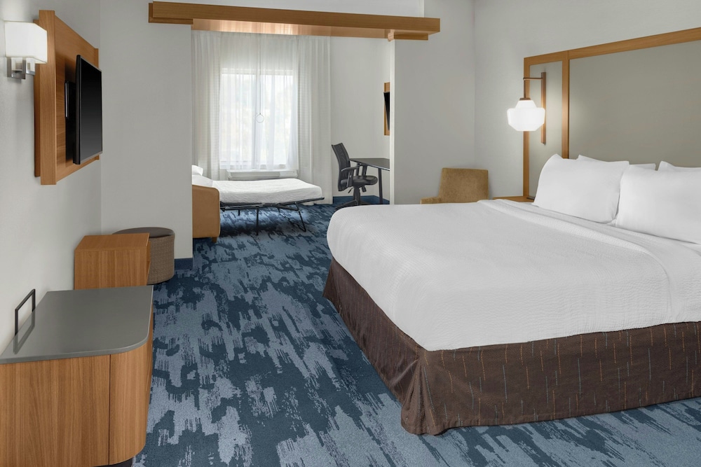 FAIRFIELD INN AND SUITES ATLANTA ACWORTH 11/50