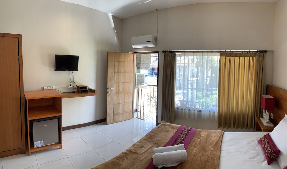 Kuta Suci Beach Hotel 21/43