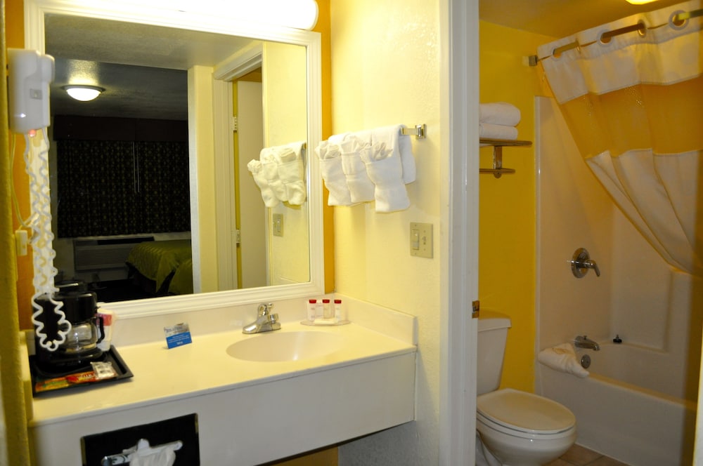 SureStay Hotel by Best Western Santa Cruz 38/54