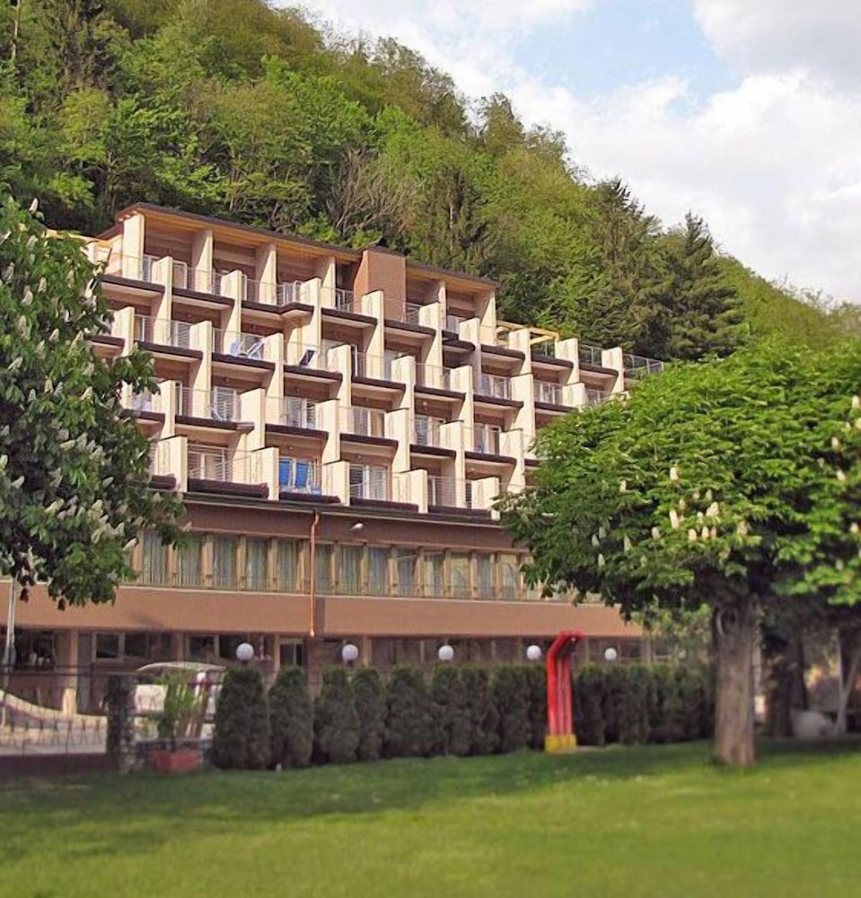 Parc Hotel Du Lac 1/50
