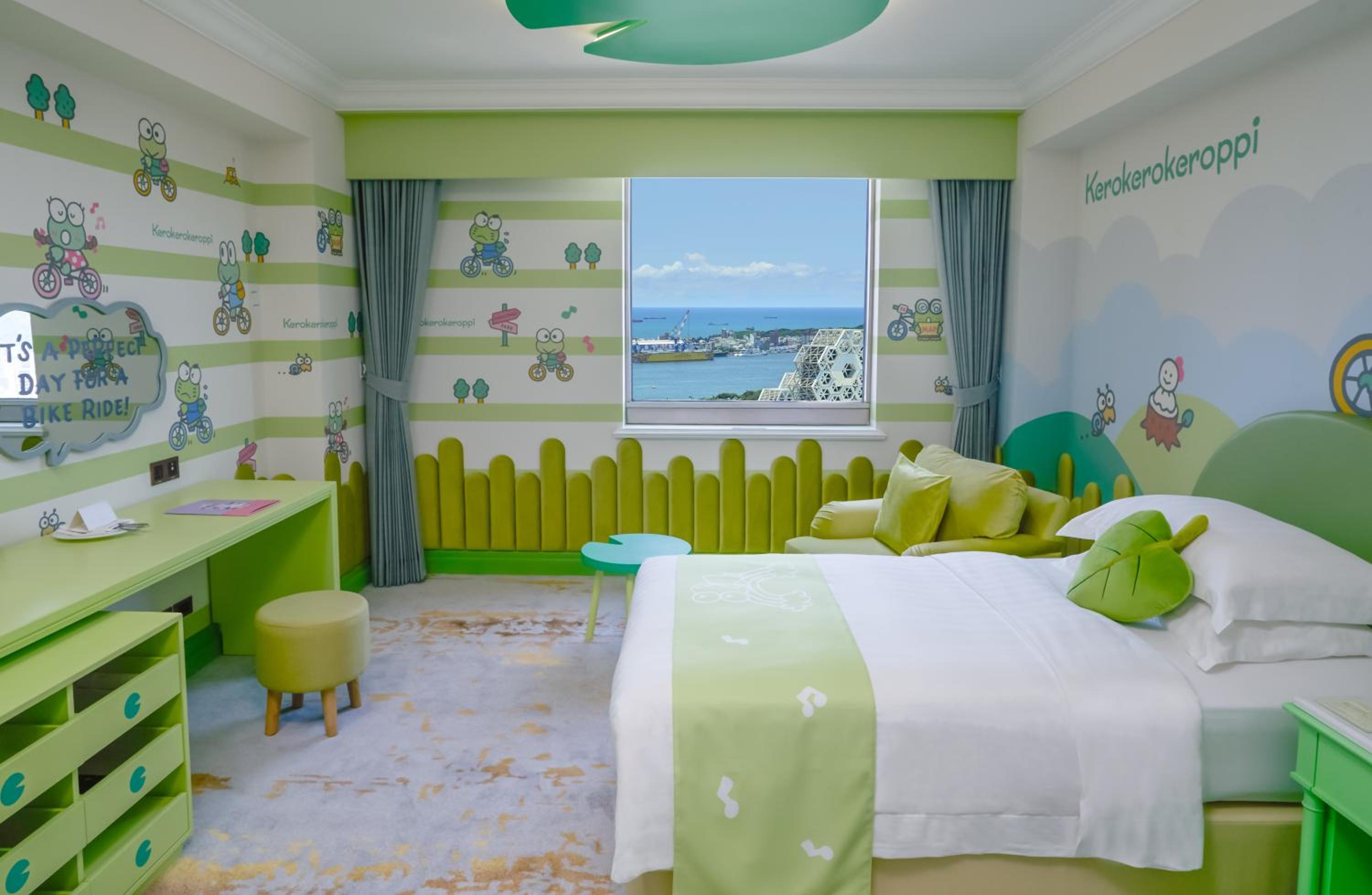 Theme, Superior, Twin Beds, Harbour View