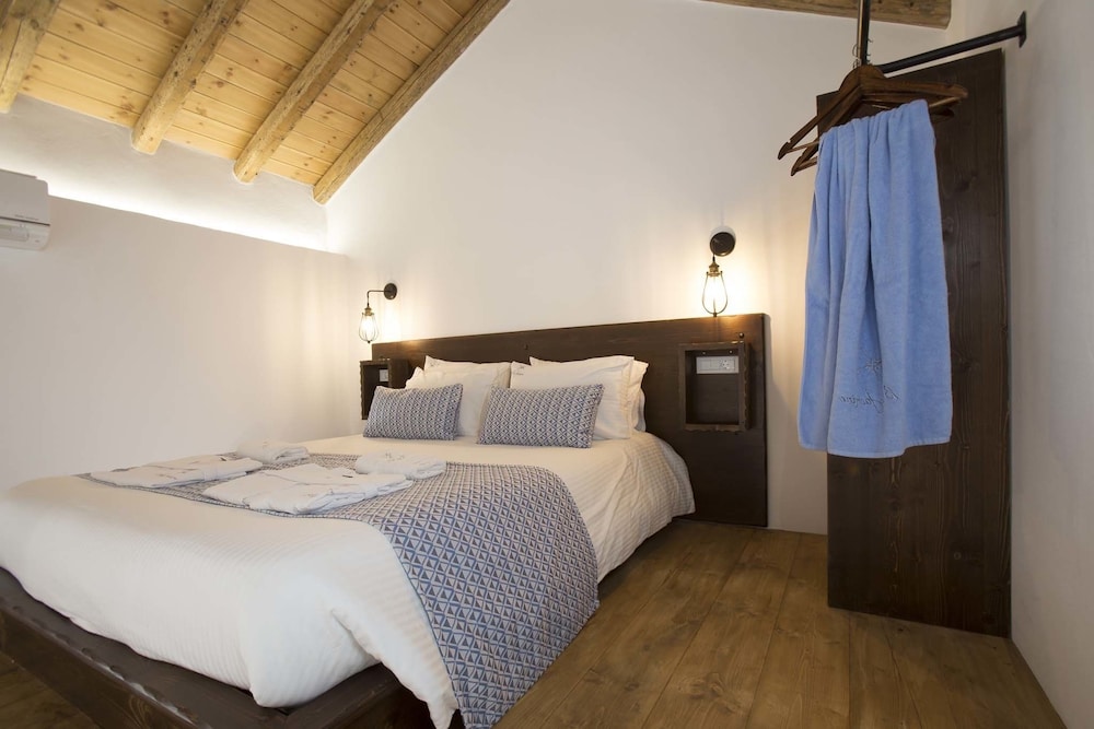 Blue Jasmine Suites 16/50
