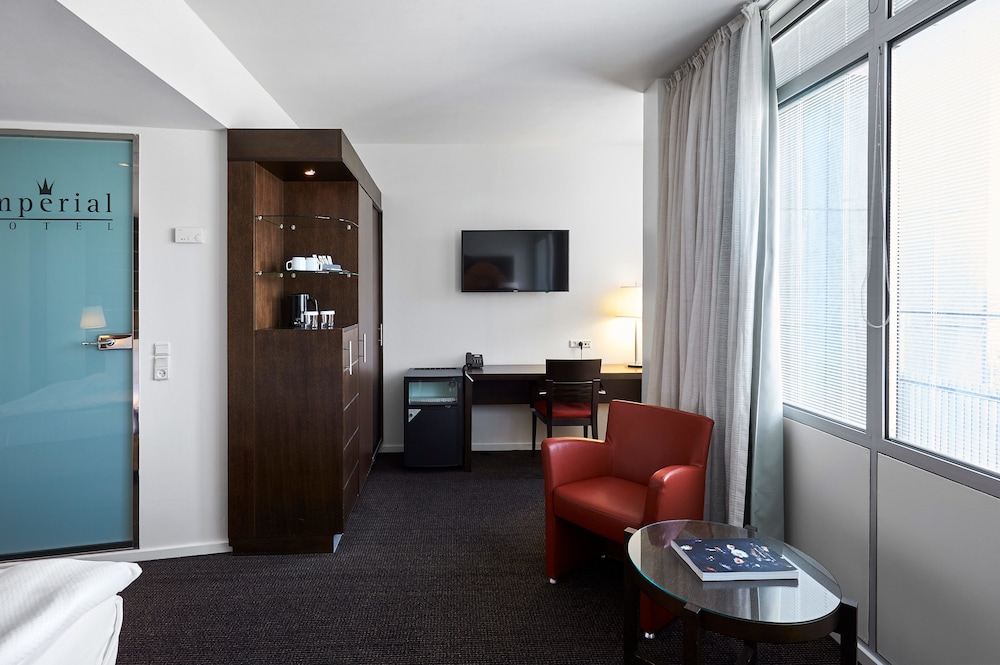 Imperial Hotel 31/40