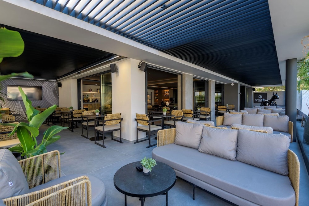 Evanik Chic Hotel 25/48