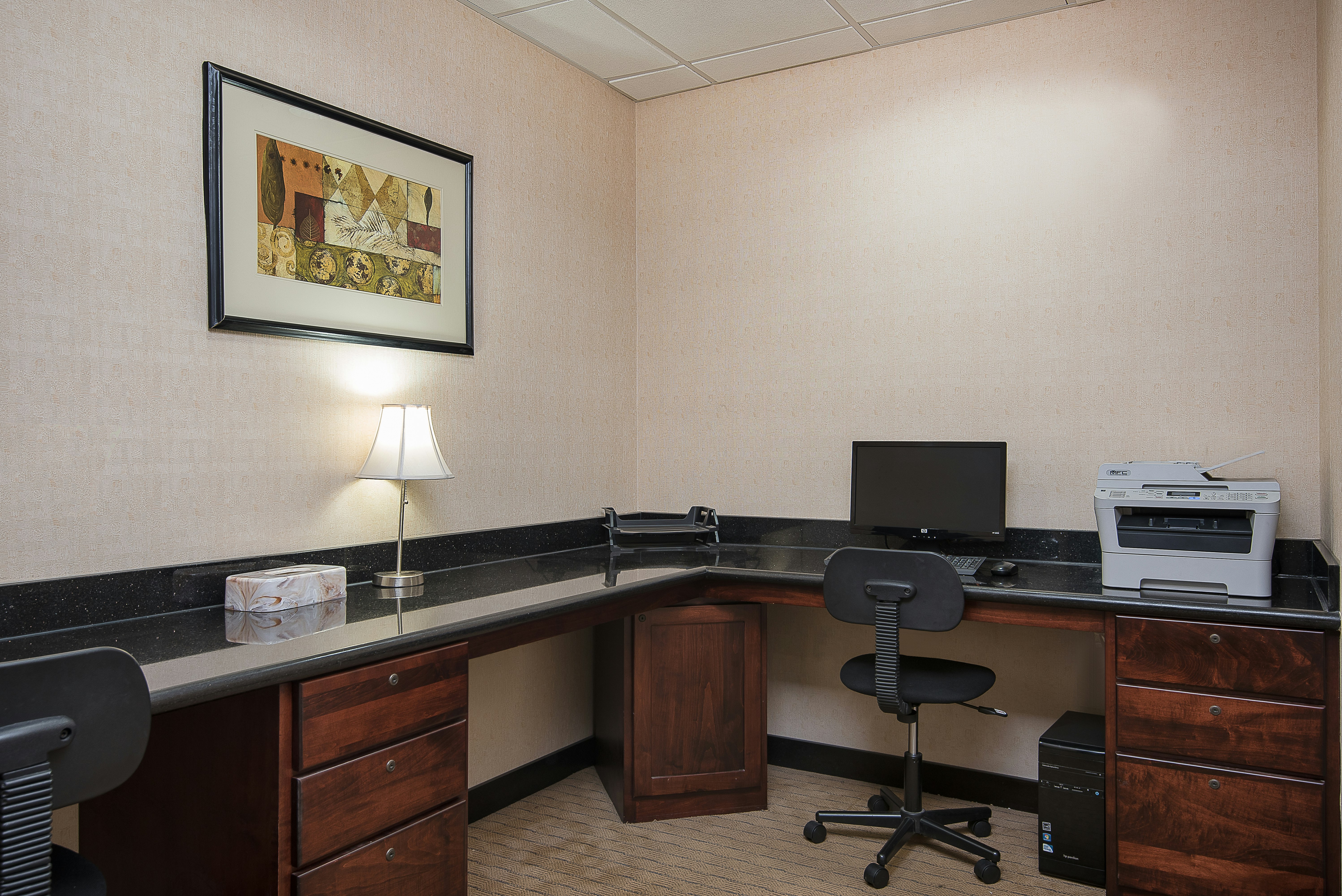 Holiday Inn Express Hotel And Suites Lafayette East 24/24