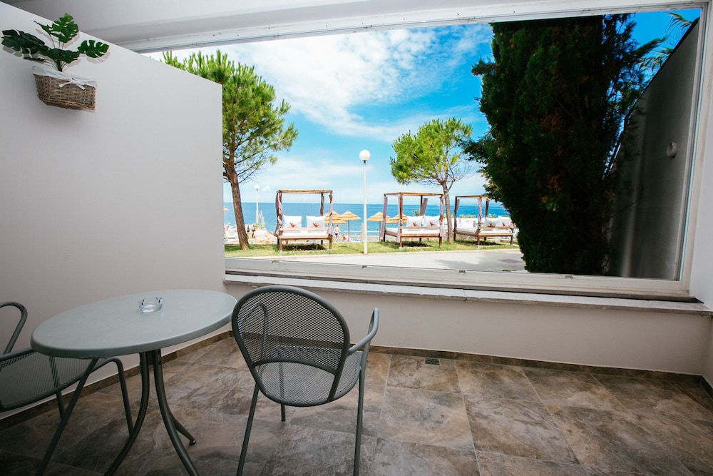 Barbara Piran Beach Hotel And Spa 48/70