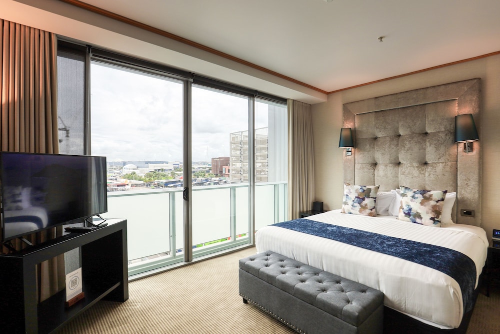 Sofitel Auckland Viaduct Harbour 31/79