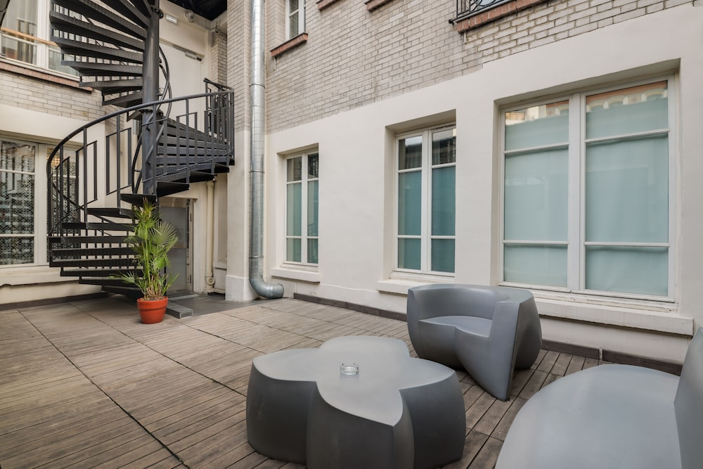 Pavillon Nation Hotel 30/41
