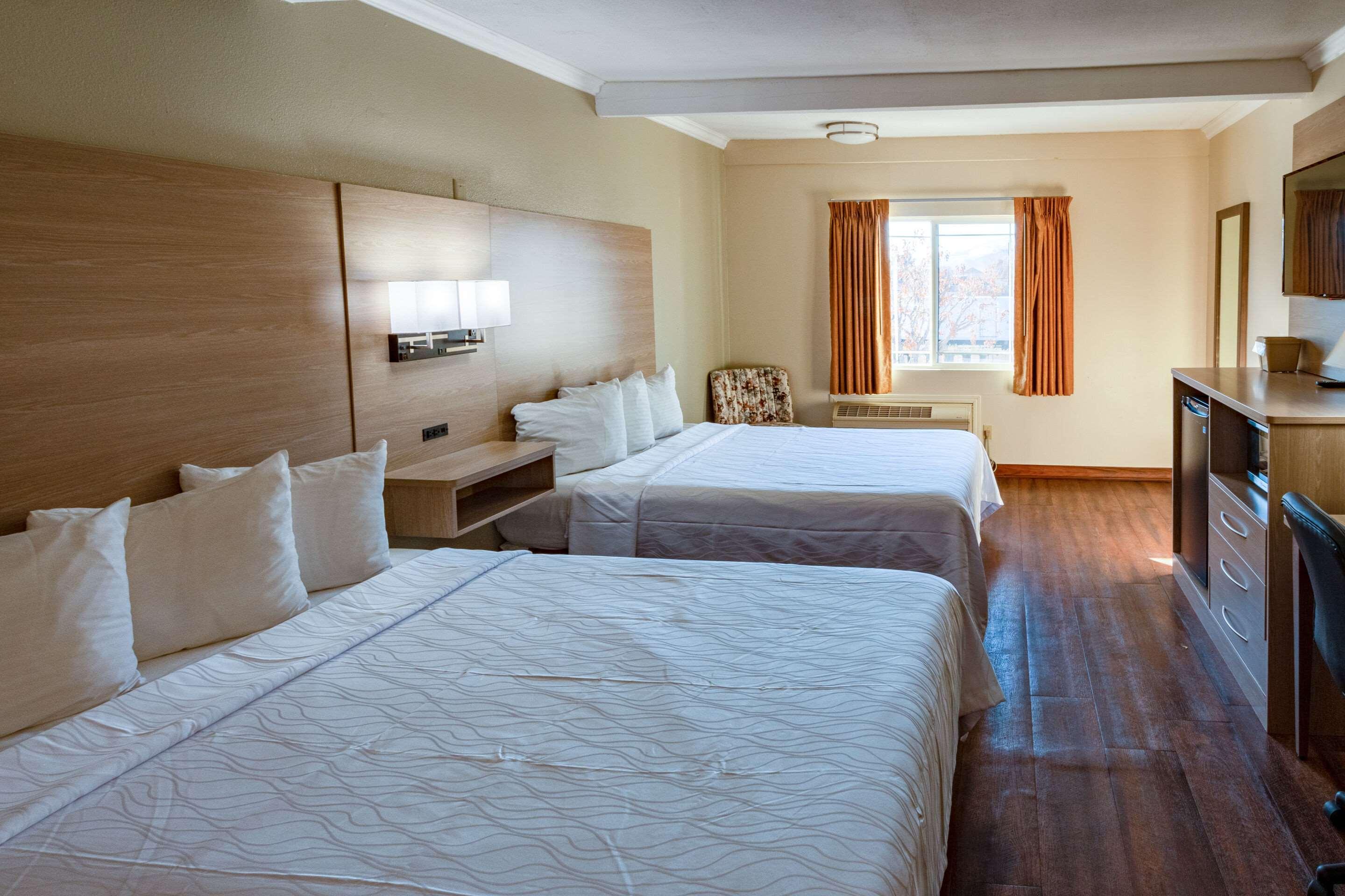 Room, 2 Queen Beds