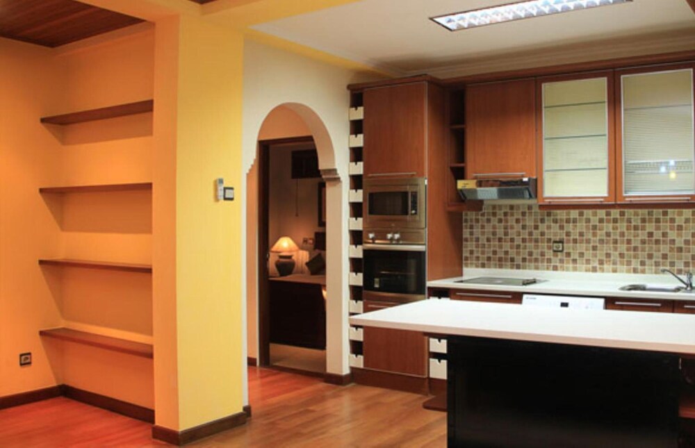 Apel Villa Sanur 32/54