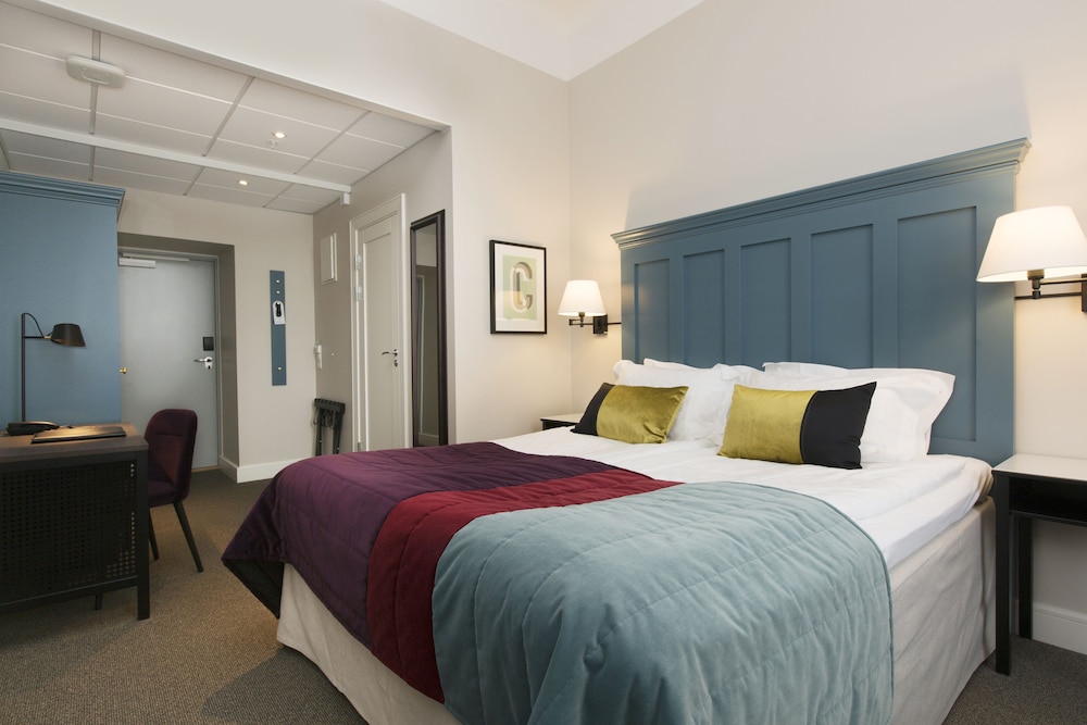 Superior, Double or Twin Bed