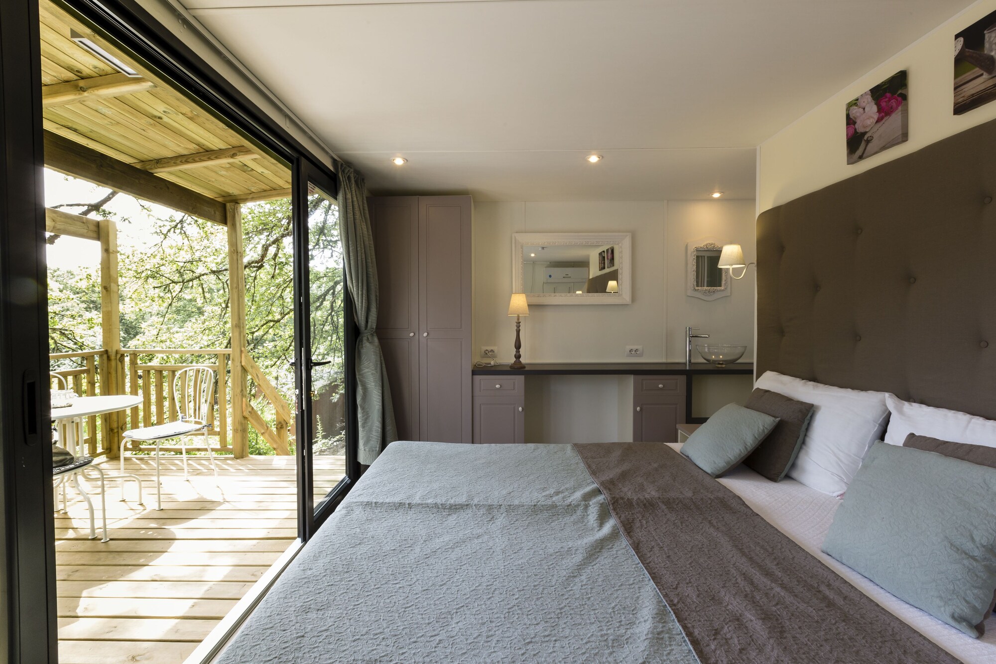 Suite, Double Bed, Sofa