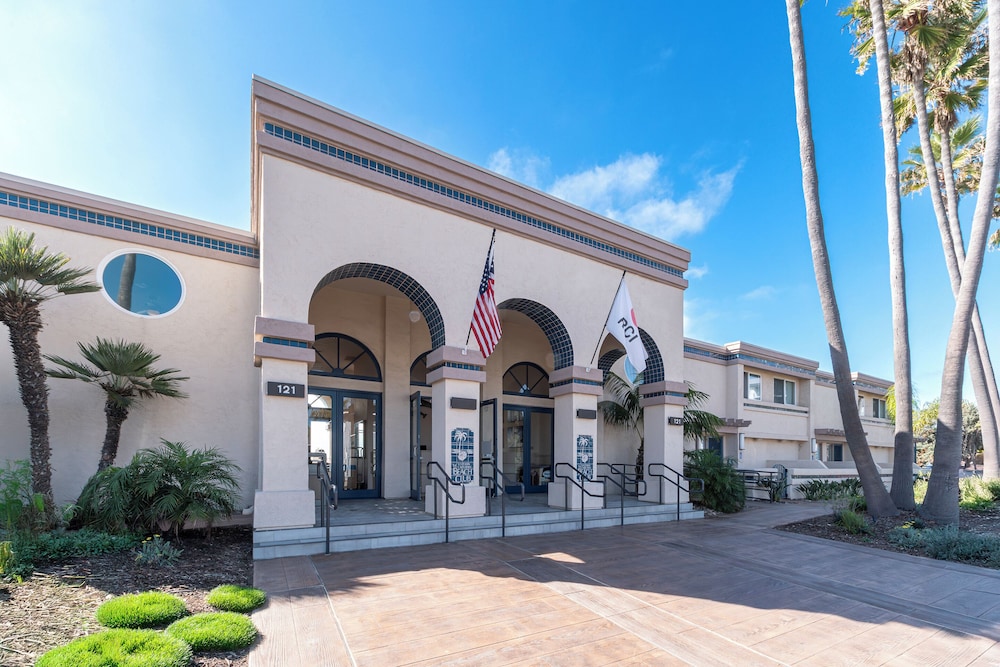 Southern California Beach Club 65/73