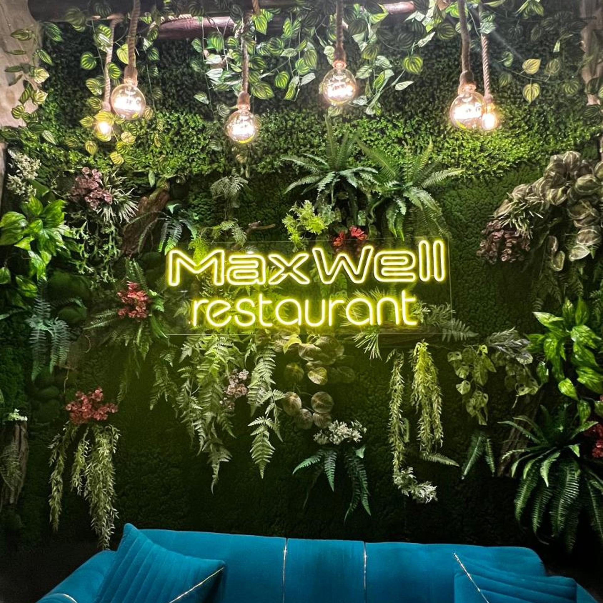 MaxWell Hotel & Spa 60/64