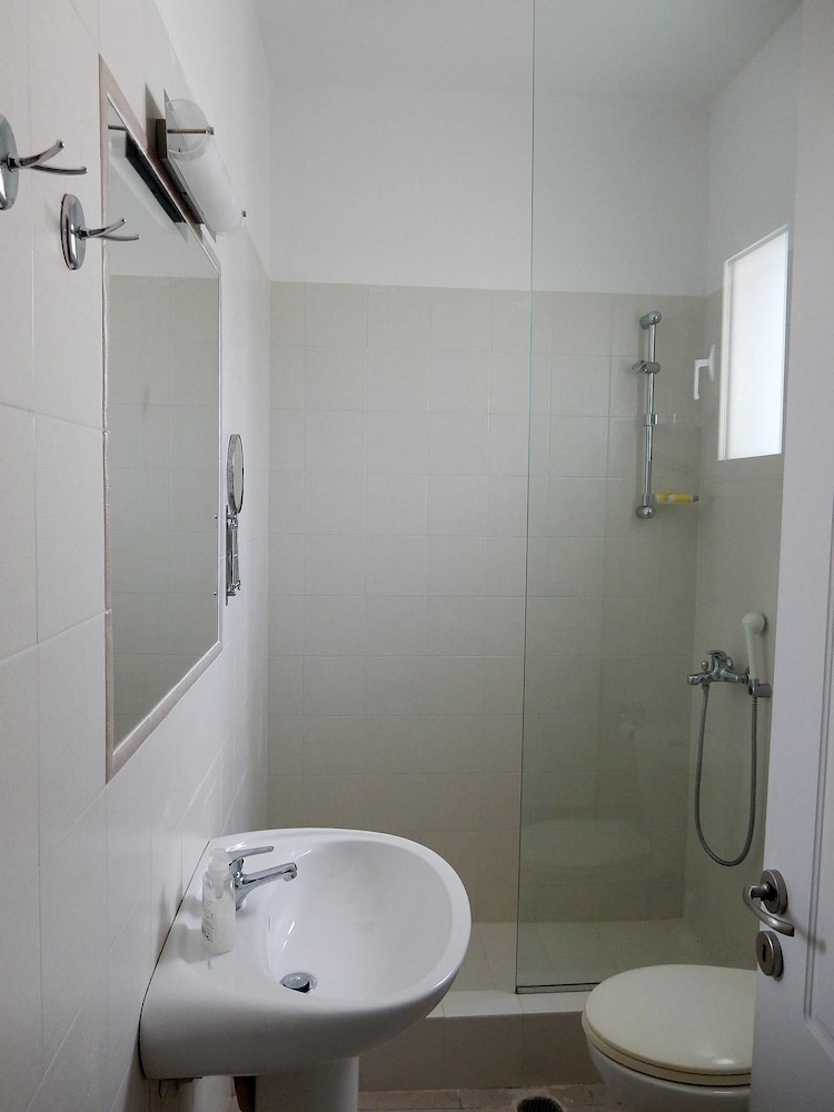 Neapoli Villas 35/37
